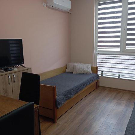 블라고에프그라드 Cozy New Apt - Уютен Апартамент 아파트 외부 사진